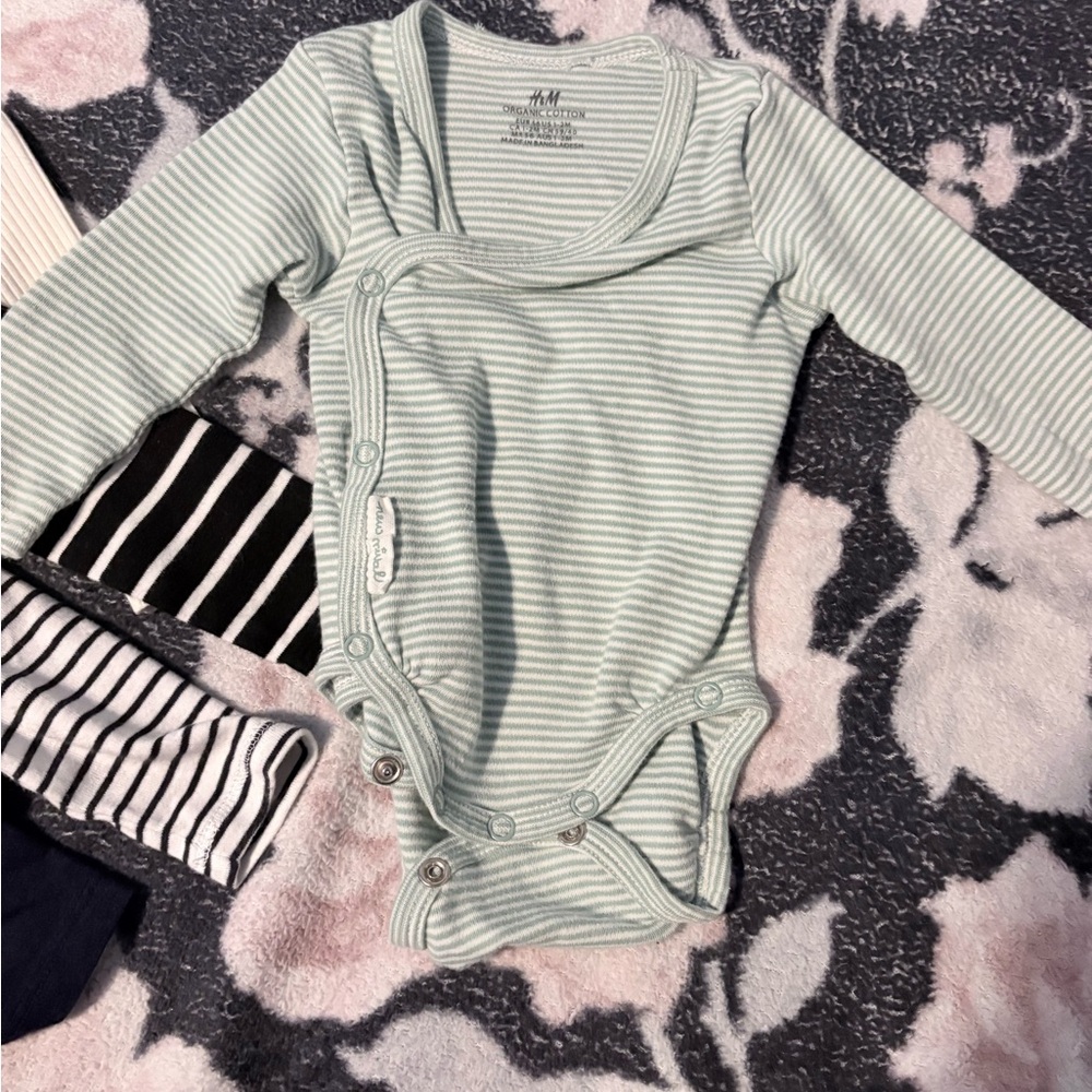 Mixed Brand Baby bundle - Picture 7 of 7